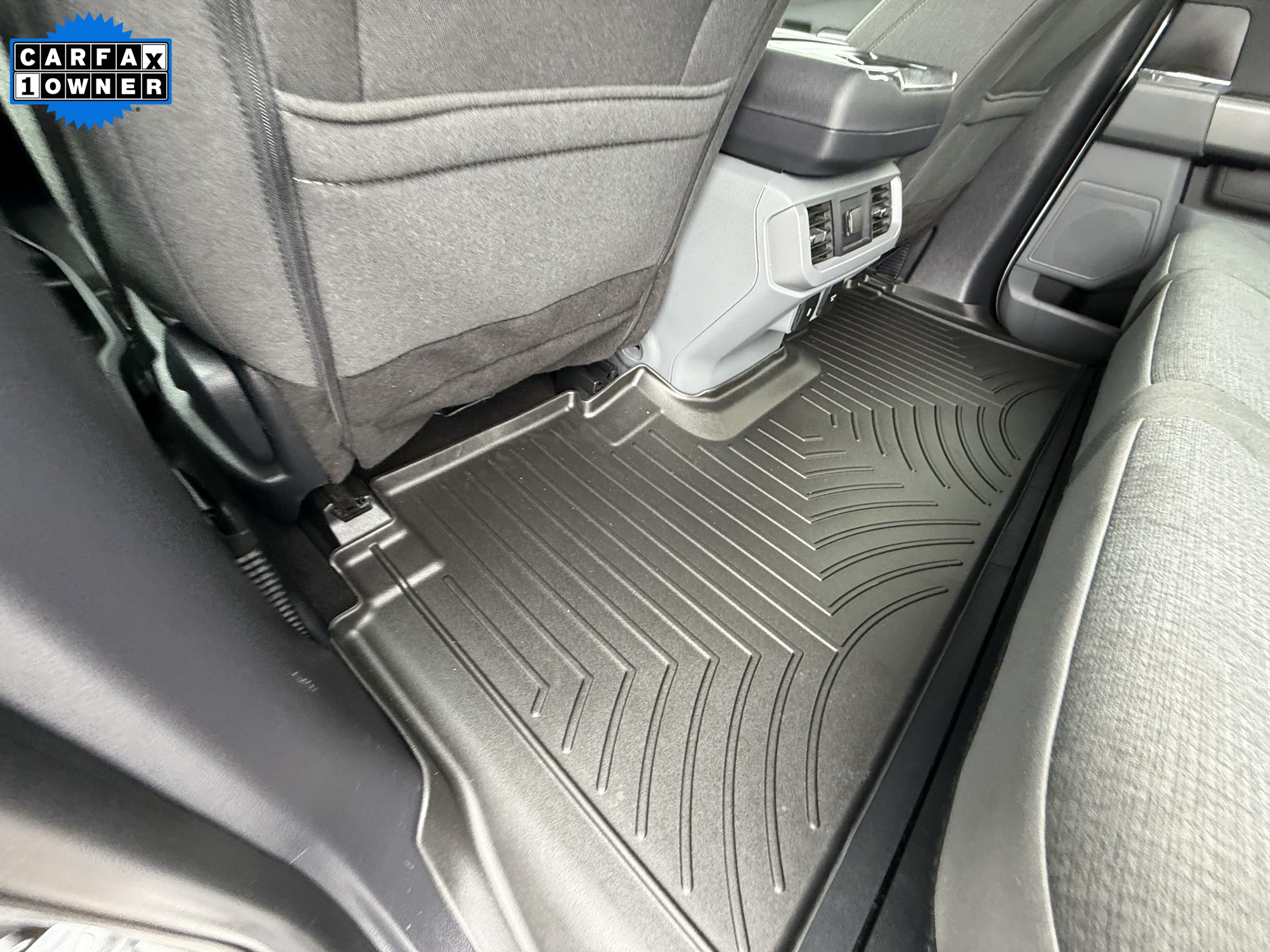 2013 Ford Explorer Base photo 28
