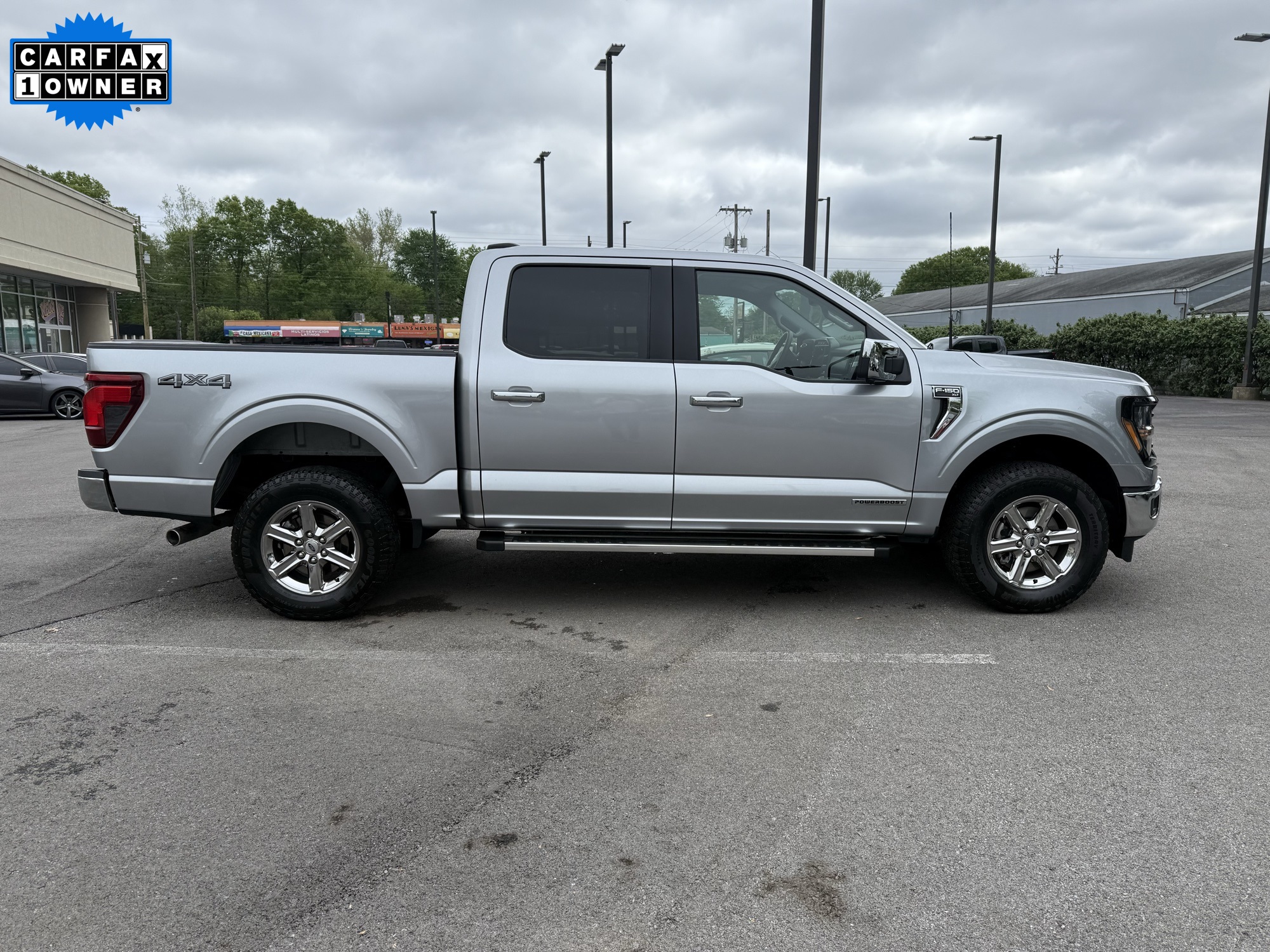 2013 Ford Explorer Base photo 21