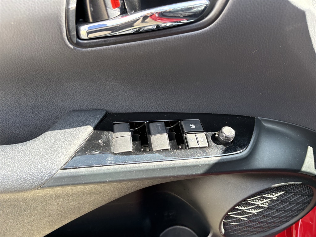 2021 Toyota Prius Prime Limited - 7