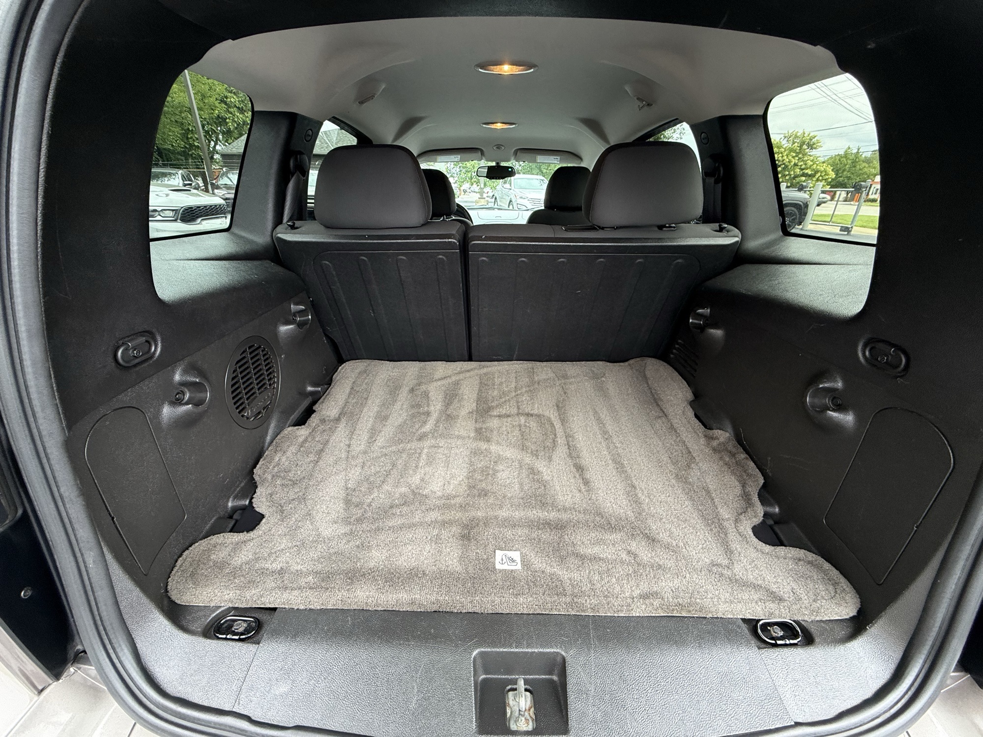 2011 Chevrolet HHR 2LT photo 11