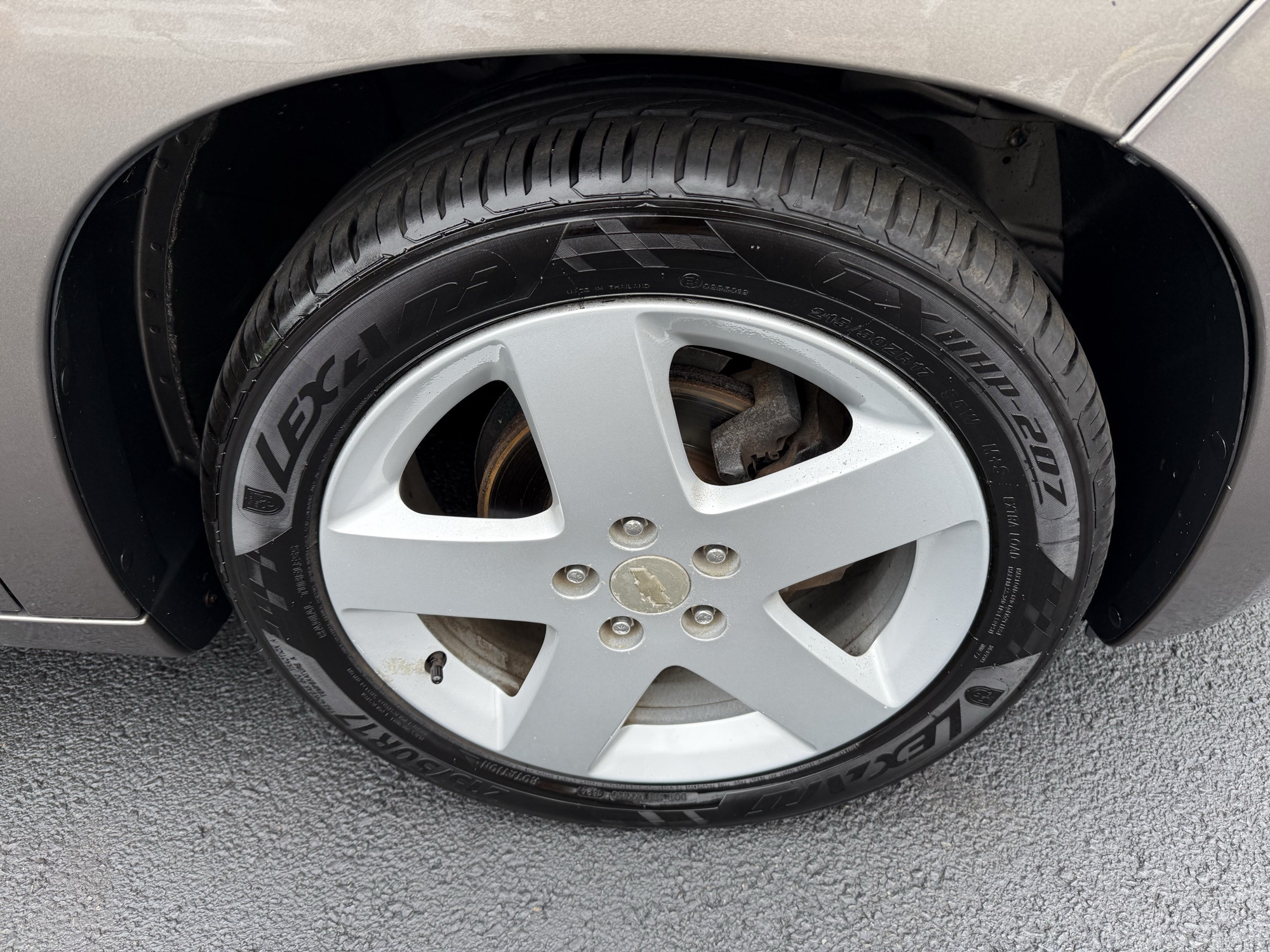 2011 Chevrolet HHR 2LT photo 8