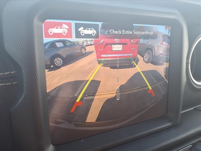 2023 Jeep Wrangler Sahara - 10