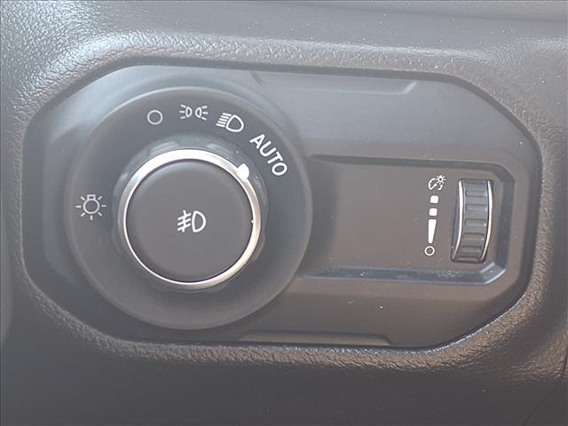 2023 Jeep Wrangler Sahara - 7