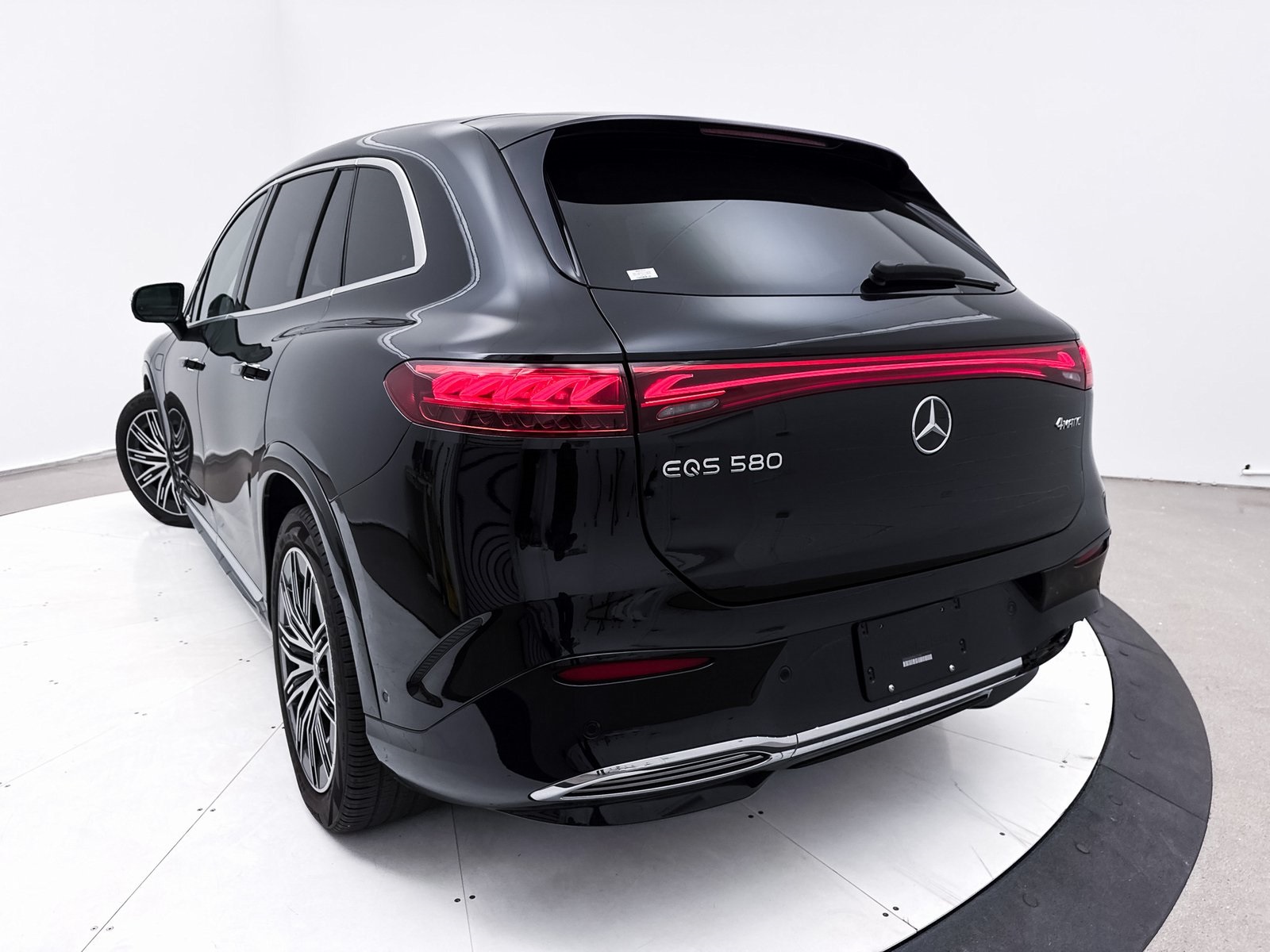 Used 2023 Mercedes-Benz EQS SUV Base with VIN 4JGDM4EB3PA013199 for sale in Scottsdale, AZ