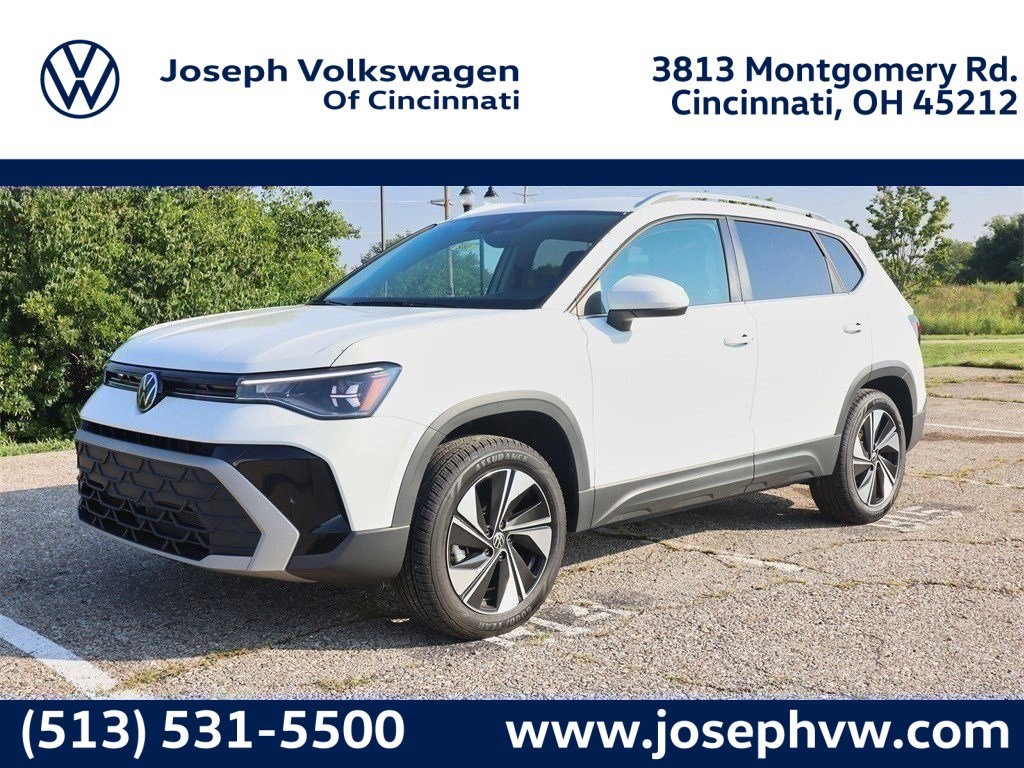 2025 Volkswagen Taos SE 4Motion