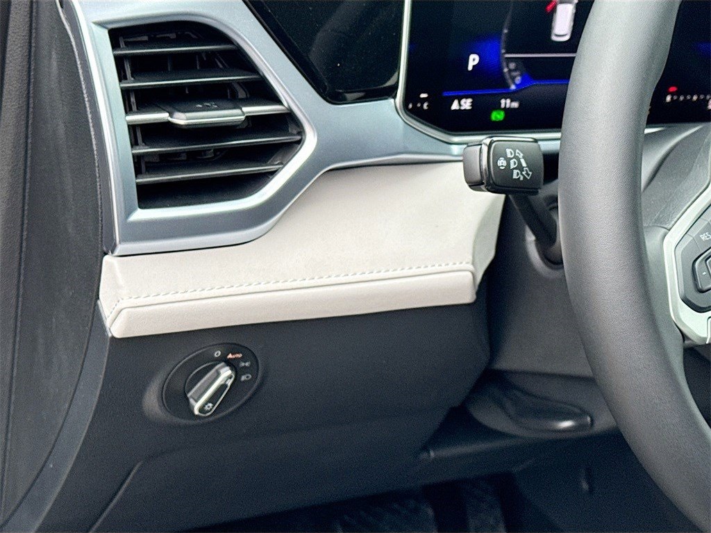 2025 Volkswagen Taos 1.5T SE Gray at DeMontrond Auto Country