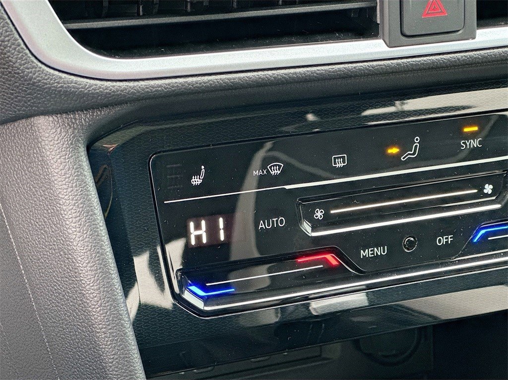 2025 Volkswagen Taos 1.5T SE Gray at DeMontrond Auto Country