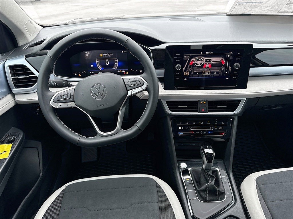 2025 Volkswagen Taos 1.5T SE Gray at DeMontrond Auto Country