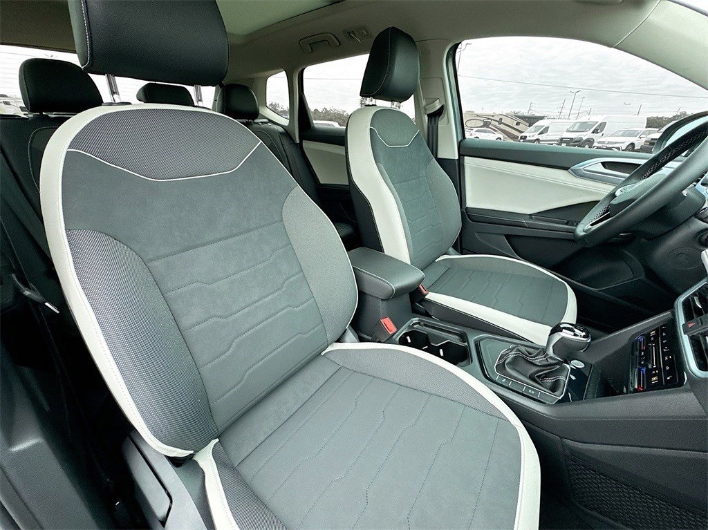 2025 Volkswagen Taos 1.5T SE Gray at DeMontrond Auto Country