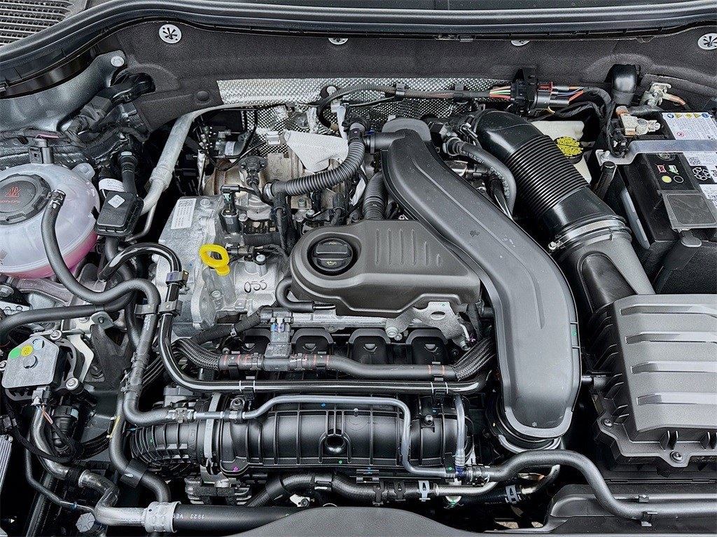 2025 Volkswagen Taos 1.5T SE Gray at DeMontrond Auto Country