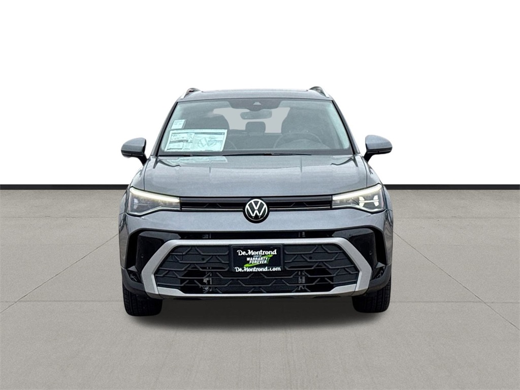 2025 Volkswagen Taos 1.5T SE Gray at DeMontrond Auto Country