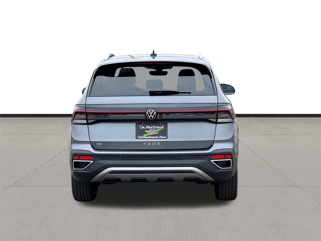 2025 Volkswagen Taos 1.5T SE Gray at DeMontrond Auto Country
