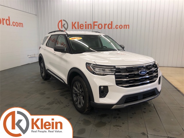2025 Ford Explorer Active AWD