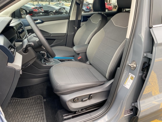 Used Car 2024 Volkswagen Taos  1.5t Se For Sale Under $25,000 In San Antonio, Texas