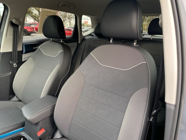 Used Car 2024 Volkswagen Taos  1.5t Se For Sale Under $25,000 In San Antonio, Texas