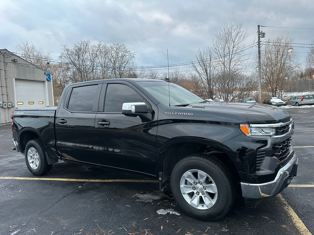 2023 Chevrolet Silverado 1500 LT Crew Cab 4WD