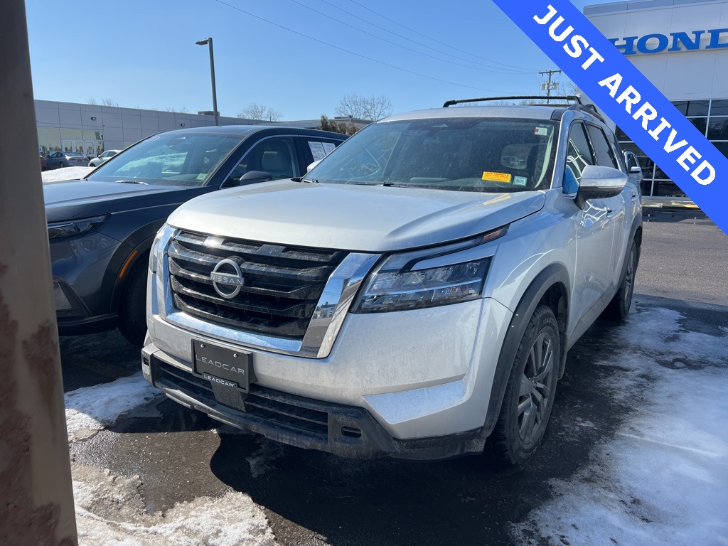 2022 Nissan Pathfinder SV 4WD
