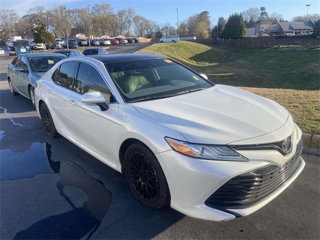 2019 Toyota Camry XLE FWD