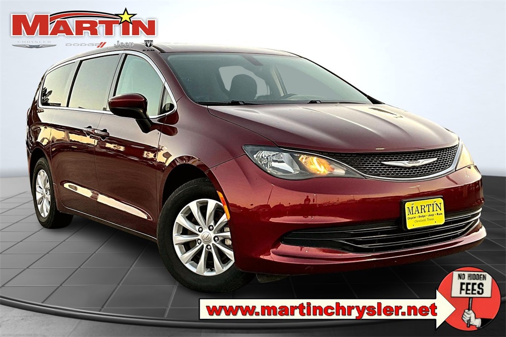 2017 Chrysler Pacifica Touring Red at AutoSavvy Houston Southwest