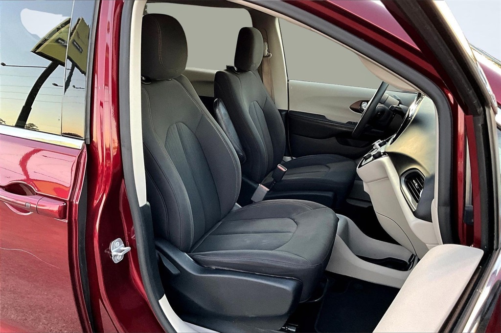 2017 Chrysler Pacifica Touring Red at AutoSavvy Houston Southwest