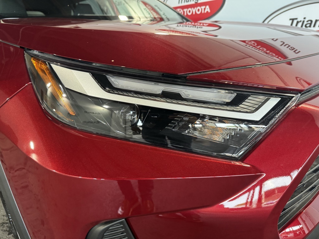 Thumbnail: 2025 Toyota RAV4 - 11