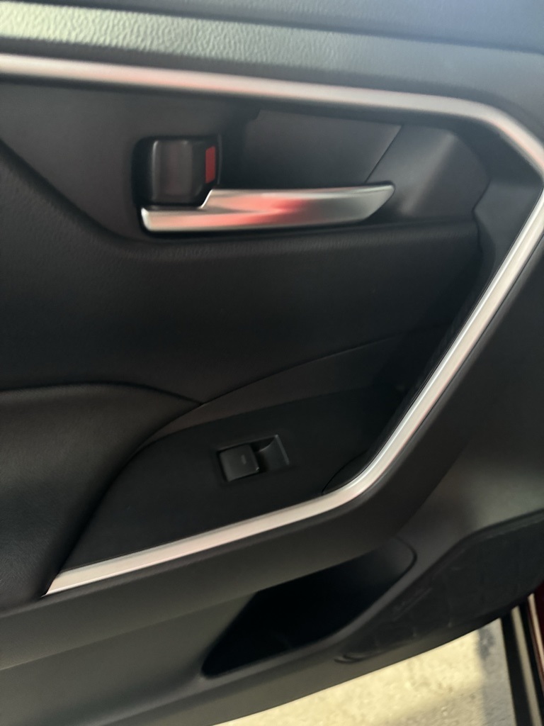 Thumbnail: 2025 Toyota RAV4 - 24