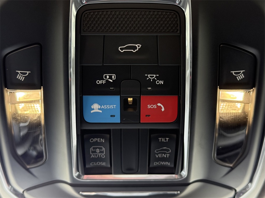 Used Car 2023 Jeep Grand Cherokee  Altitude X For Sale Under $35,000 In San Marcos, Texas