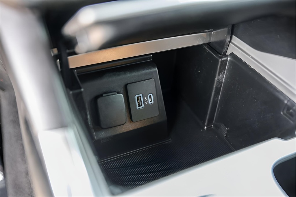 Used Car 2020 Ford Explorer  Platinum For Sale Under $25,000 In Austin, Texas