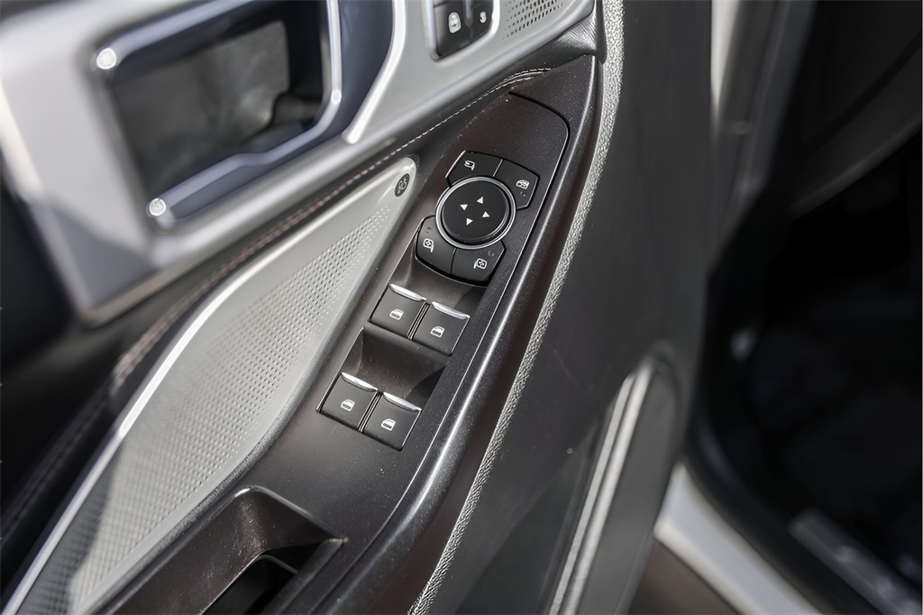 Used Car 2020 Ford Explorer  Platinum For Sale Under $25,000 In Austin, Texas