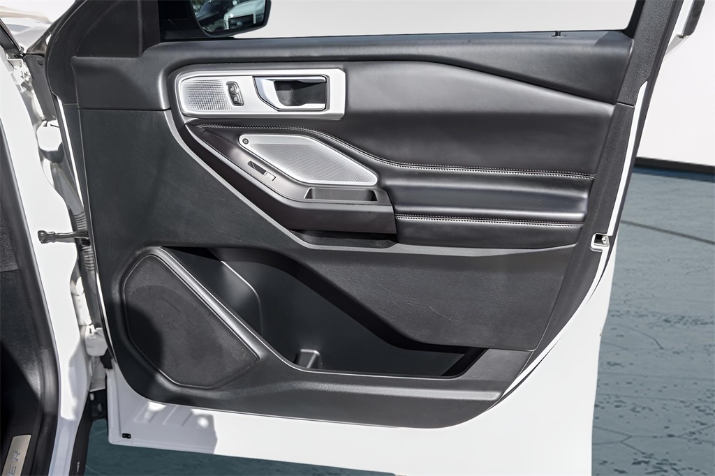 Used Car 2020 Ford Explorer  Platinum For Sale Under $25,000 In Austin, Texas