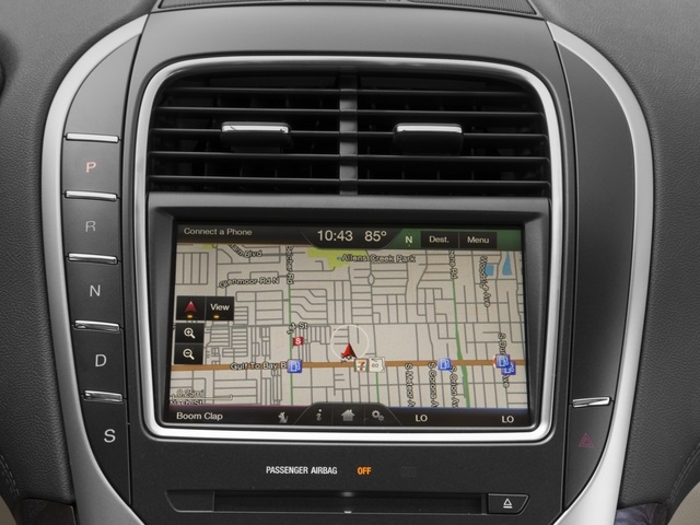 2017 Lincoln MKX Reserve White at Parkway Family Mazda