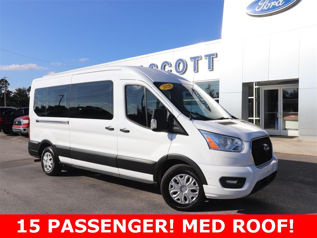 2022 Ford Transit Passenger 350 XLT Medium Roof LB RWD