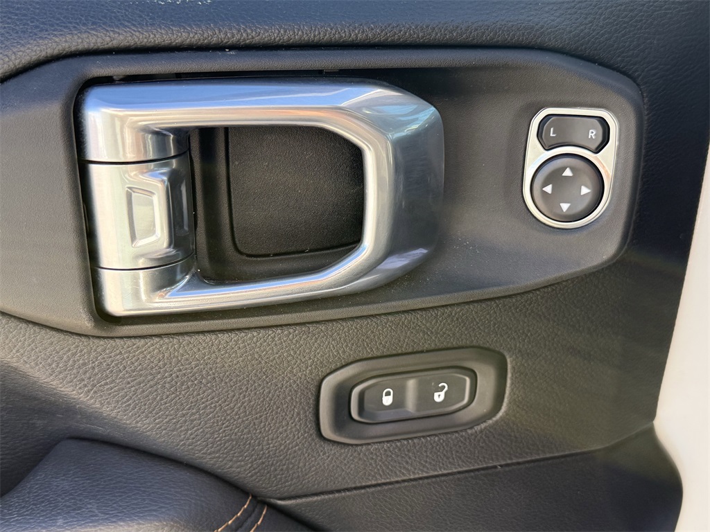 2021 Jeep Wrangler Unlimited Sahara High Altitude 4xe - 9