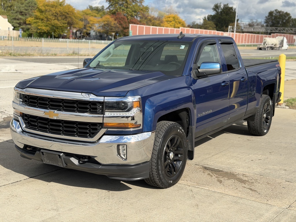 2017 Chevrolet Silverado 1500 LT's photo