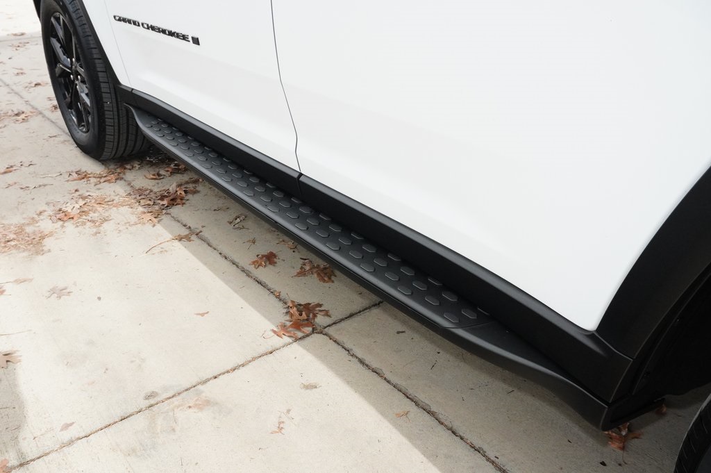 Used Car 2024 Jeep Grand Cherokee L  Altitude X For Sale Under $40,000 In Weatherford, Texas