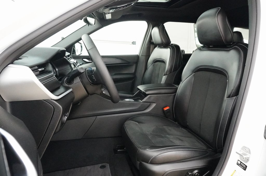 Used Car 2024 Jeep Grand Cherokee L  Altitude X For Sale Under $40,000 In Weatherford, Texas