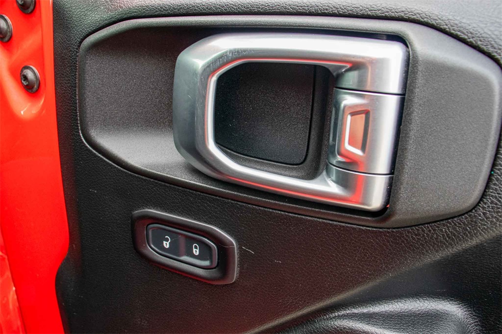 Used Car 2020 Jeep Gladiator  Sport For Sale Under $25,000 In San Marcos, Texas