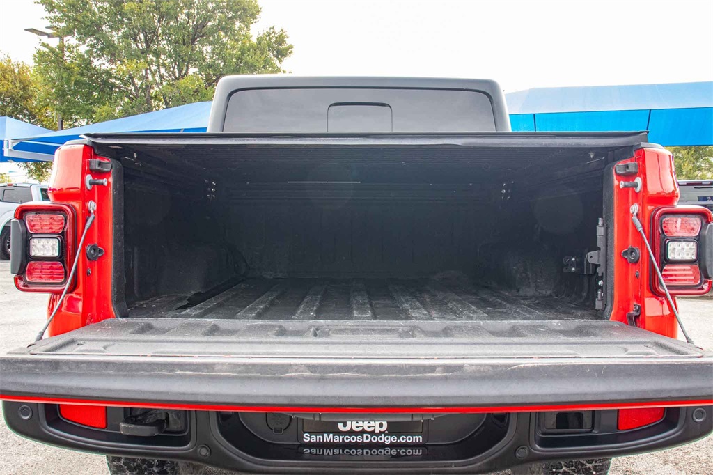 Used Car 2020 Jeep Gladiator  Sport For Sale Under $25,000 In San Marcos, Texas