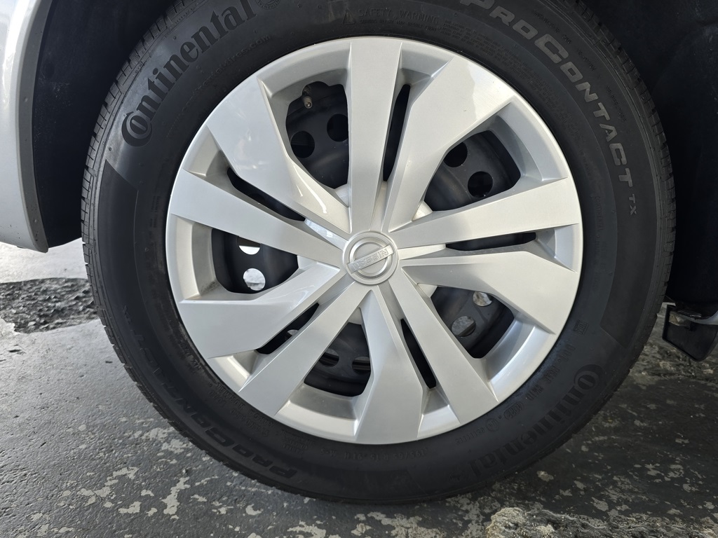 Thumbnail: 2023 Nissan Versa - 32