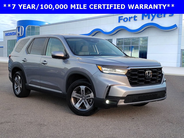 2024 Honda Pilot EX-L FWD with Captains Chairs