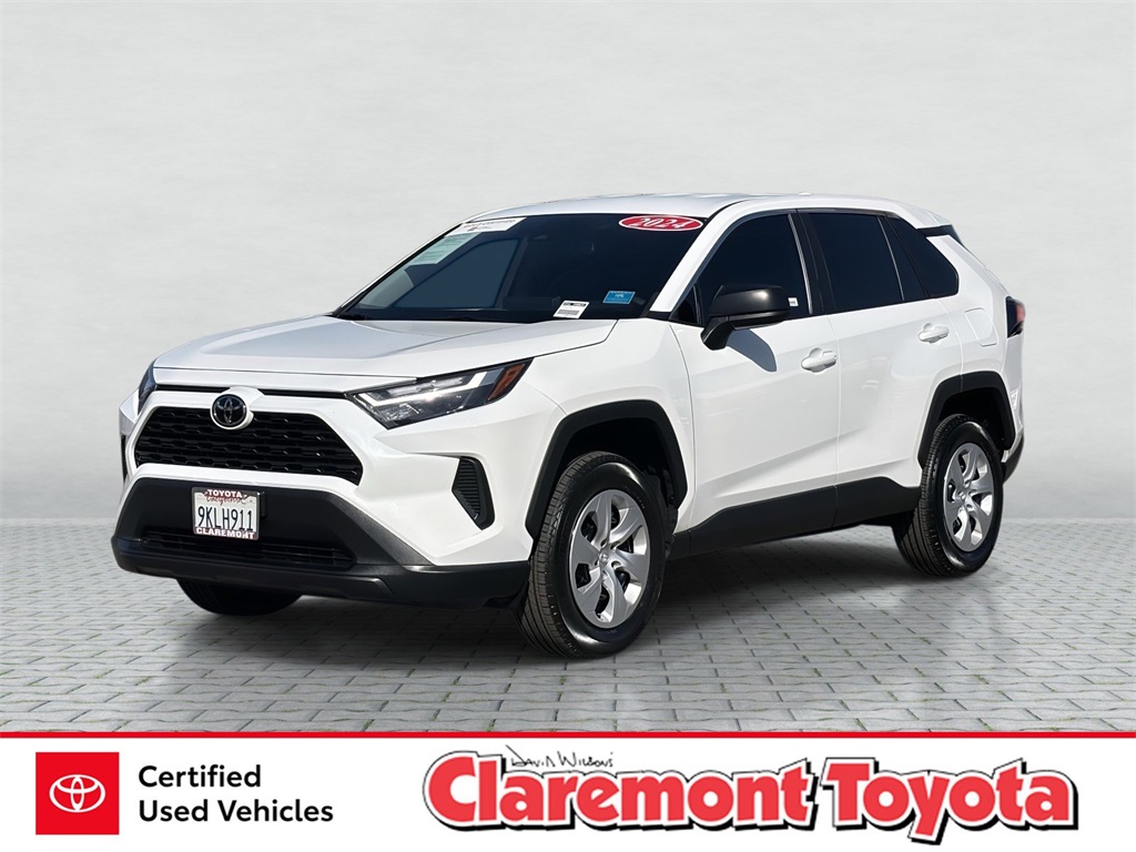 2024 Toyota RAV4 LE FWD