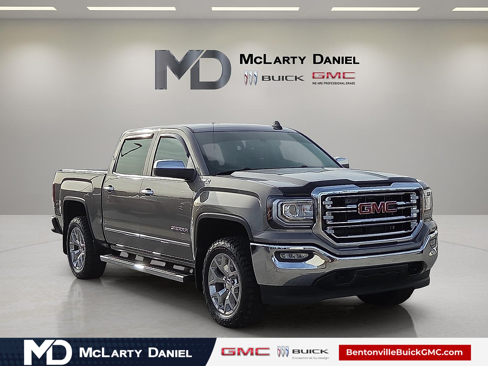2017 GMC Sierra 1500 SLT Crew Cab 4WD