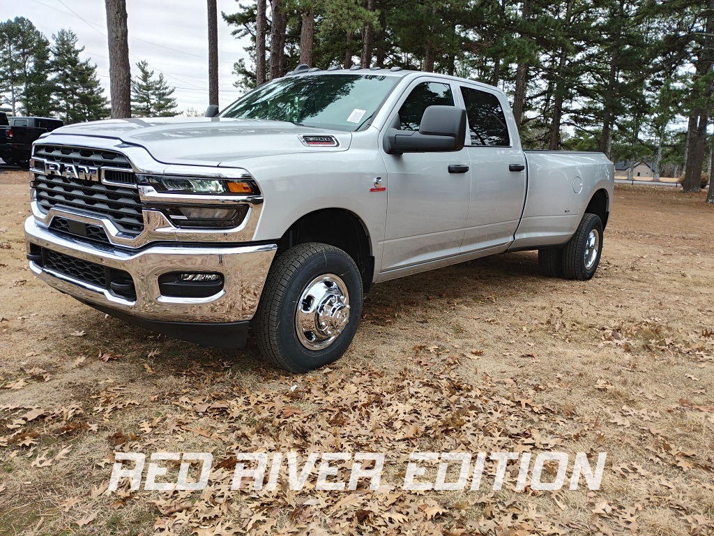 2026 RAM 3500 Tradesman Crew Cab LB DRW 4WD