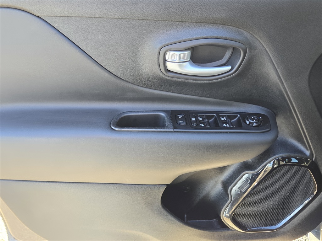 2023 Jeep Renegade Altitude Gray at Mac Haik CDJR North Houston