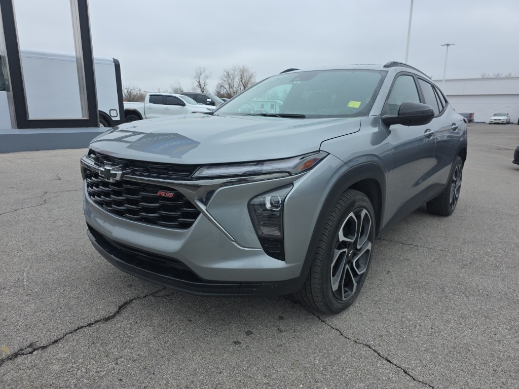 2025 Chevrolet Trax RS with 2RS FWD