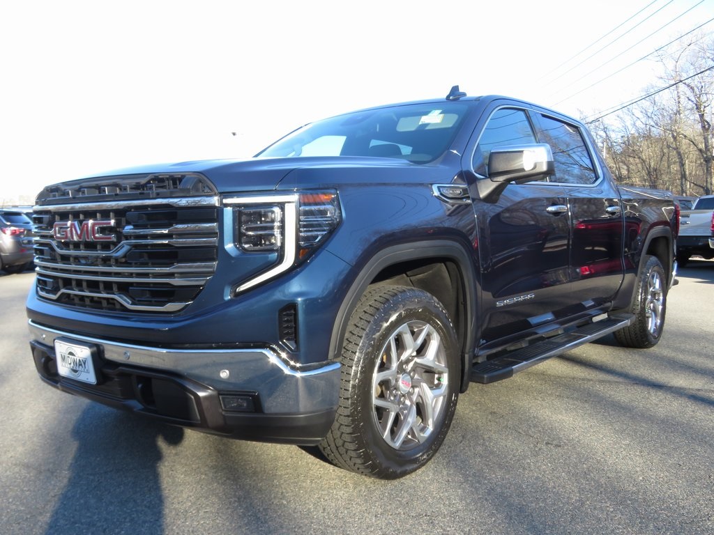 2022 GMC Sierra 1500 SLT Crew Cab 4WD