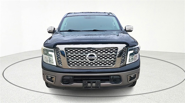 2017 Nissan Titan
