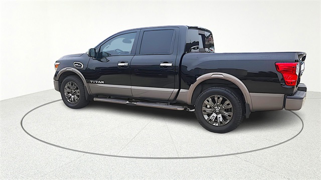 2017 Nissan Titan