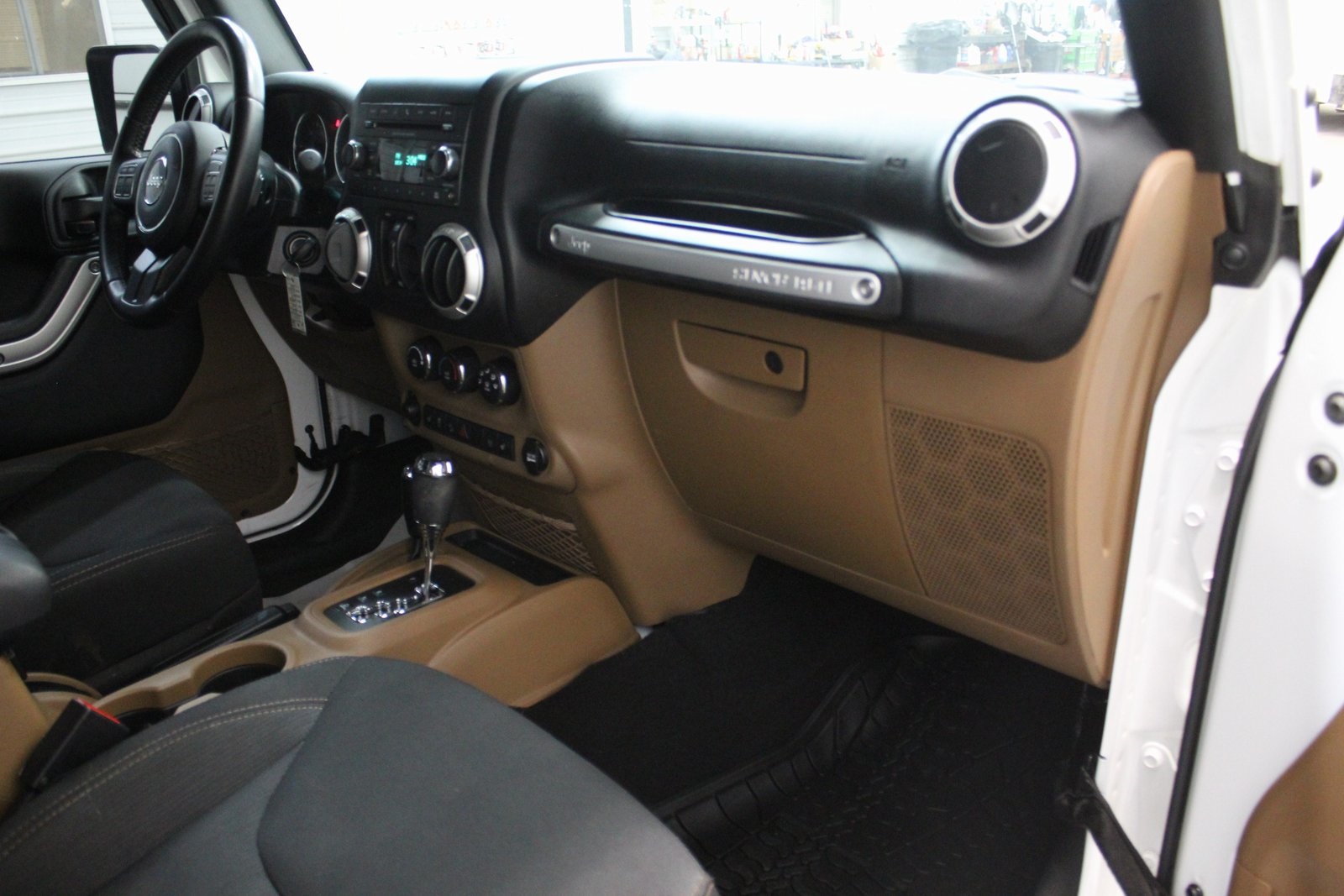 2017 Land Rover Range Rover Evoque HSE photo 65
