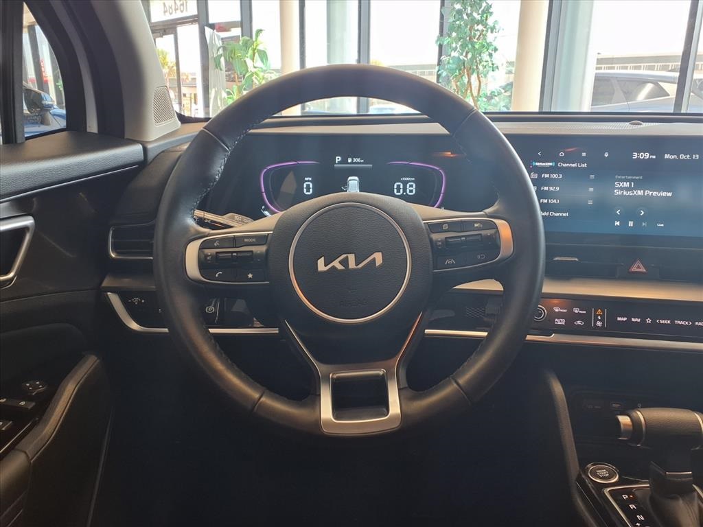 2025 Kia Sportage EX - 11
